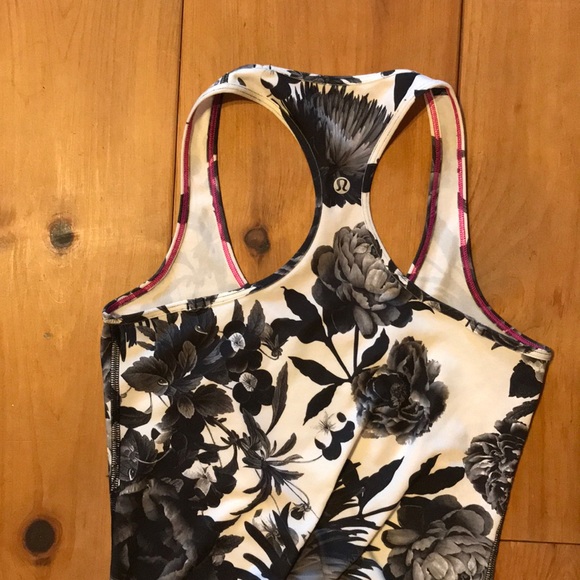 Lululemon Athletic tank top - Picture 2 of 2